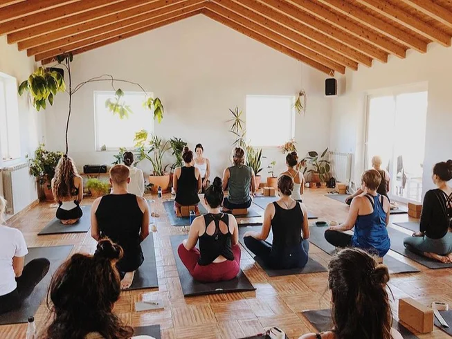 8 Days Costal Casual Yoga, Hiking and Ocean Retreat in Portugal