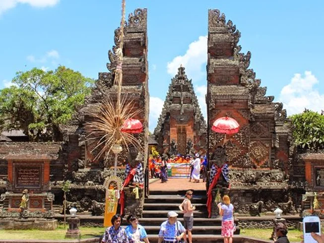 5 Day Wellness Holiday with Yoga and Tour to Famous Tourist Destination in Bali, Indonesia