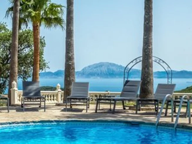 5 Day Deeper Connection to the Self: Yoga and Wellness Retreat in Southern Spain